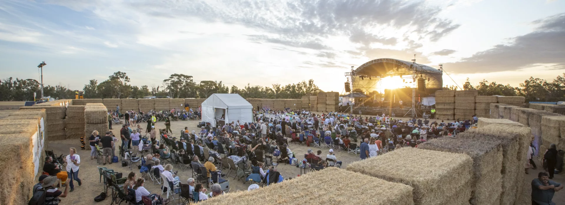 Narrogin Haybales_2023_21 A0980