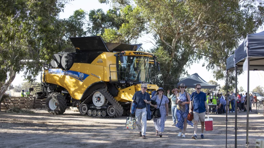 Narrogin Haybales_2023_21 A0650