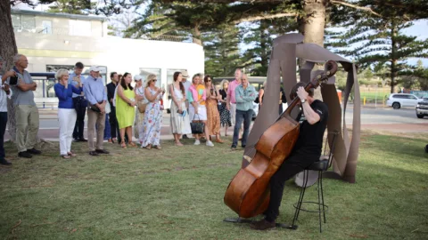 Sculptures by the Sea 2023_042 A4115 105